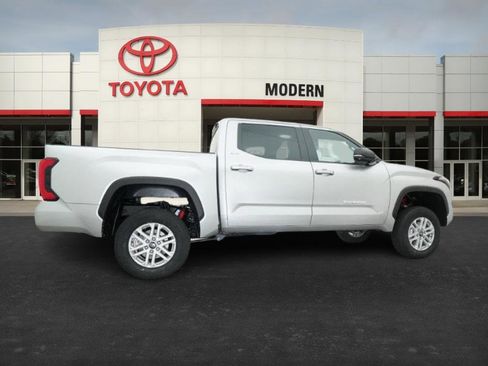 New 2026 Toyota Tundra SR5 image 23