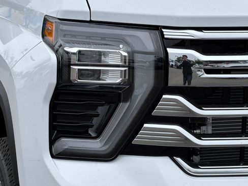 New 2026 Chevrolet Silverado 3500 High Country w/ High Country Premium Package AWD/4WD image 34