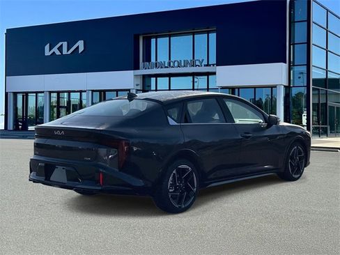 New 2025 Kia K4 GT-Line image 11