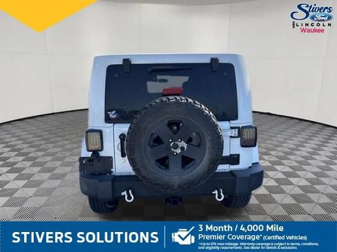Used 2016 Jeep Wrangler Unlimited Sahara w/ Max Tow Package AWD/4WD image 8