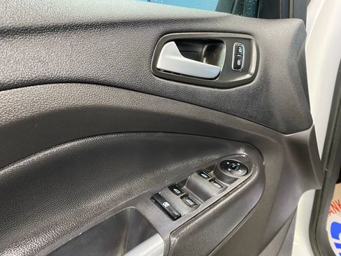 Used 2018 Ford Escape SE image 32