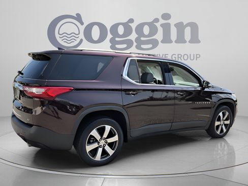 Certified 2020 Chevrolet Traverse LT w/ LT Premium Package FWD image 5