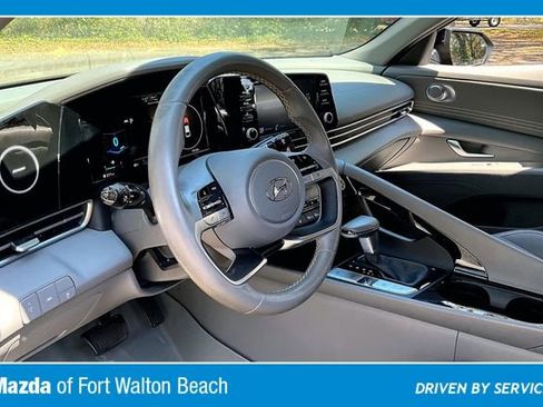 Used 2021 Hyundai Elantra SEL w/ Convenience Package image 14