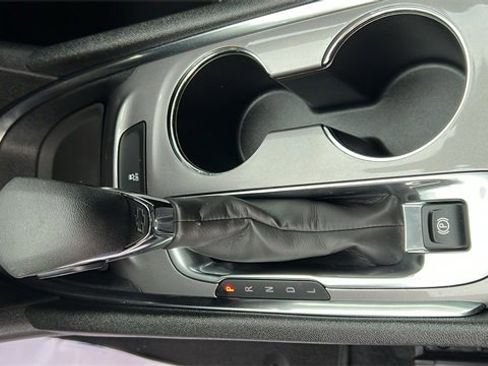 Used 2022 Chevrolet Malibu LT image 26