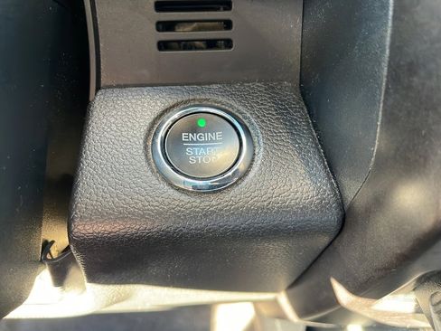 Certified 2021 Ford Expedition Limited image 27