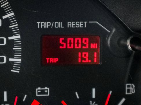 Used 2002 Chevrolet Camaro Z28 w/ SS Performance/Appearance Pkg image 22