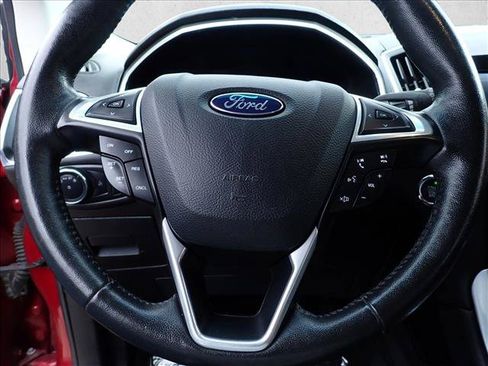 Used 2015 Ford Edge Titanium w/ Equipment Group 301A AWD/4WD image 17