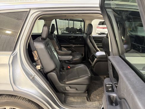 Used 2022 Lincoln Aviator Reserve w/ Elements Package Plus image 14