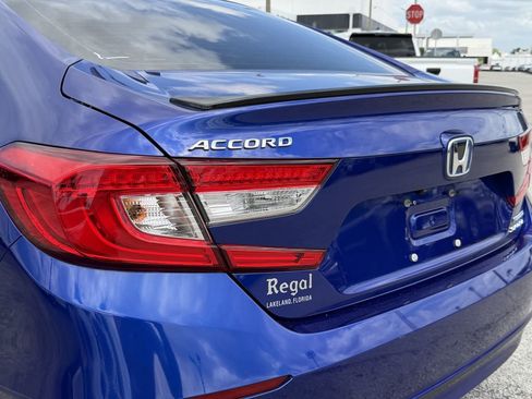 Used 2022 Honda Accord Sport image 11