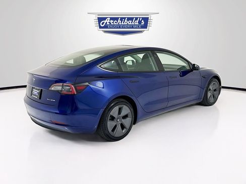 Used 2022 Tesla Model 3 Long Range AWD/4WD image 7