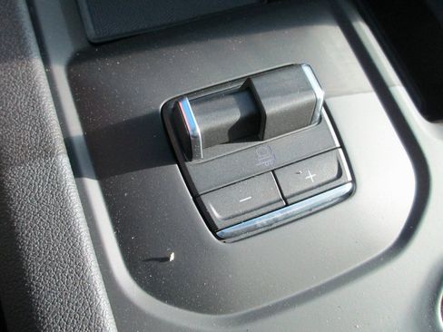 New 2026 GMC Sierra 2500 AT4 w/ AT4 Premium Plus Package image 18