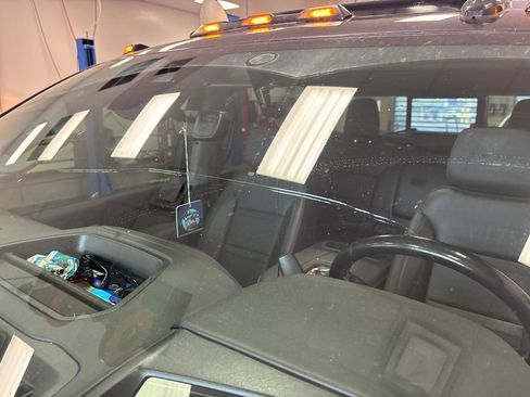 Used 2021 GMC Sierra 2500 Denali w/ Denali Ultimate Package AWD/4WD image 11