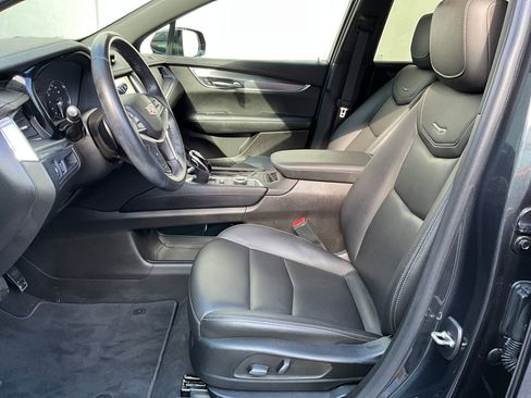 Certified 2022 Cadillac XT5 Luxury image 12