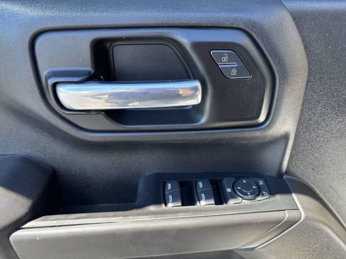 Used 2022 Chevrolet Silverado 1500 Custom Trail Boss AWD/4WD image 14