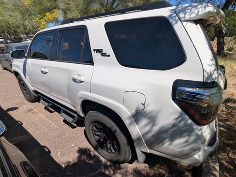 Used 2022 Toyota 4Runner TRD Off-Road Premium w/ TRD Black Wheel Package (TMS) image 4