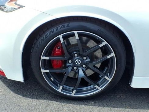 Used 2015 Nissan 370Z NISMO RWD image 27