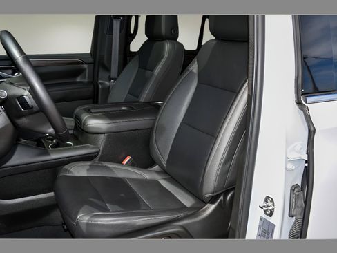 Used 2023 Chevrolet Tahoe LT AWD/4WD image 13