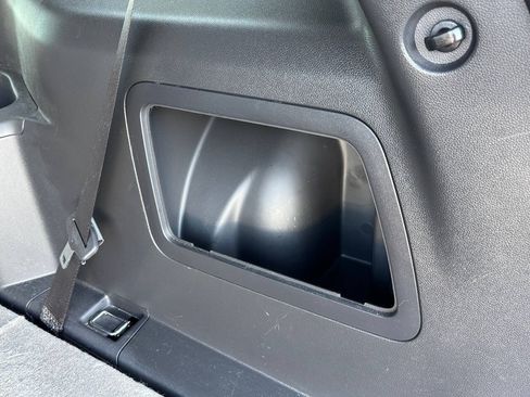 Used 2014 Ford Explorer XLT FWD image 57