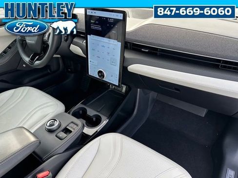 Used 2023 Ford Mustang Mach-E Premium image 11