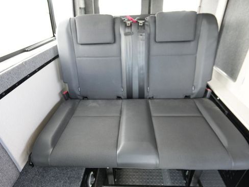 Used 2022 Mercedes-Benz Sprinter 2500 image 25