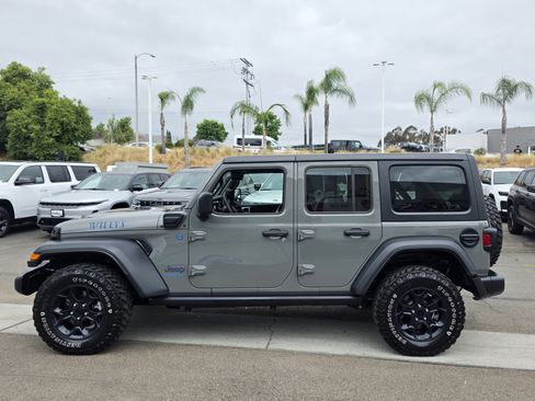 Used 2023 Jeep Wrangler Unlimited w/ 8.4" Radio Group AWD/4WD image 2