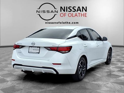 Certified 2024 Nissan Sentra SV FWD image 27