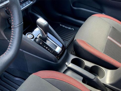 New 2025 Nissan Versa SR w/ Trunk Package image 9