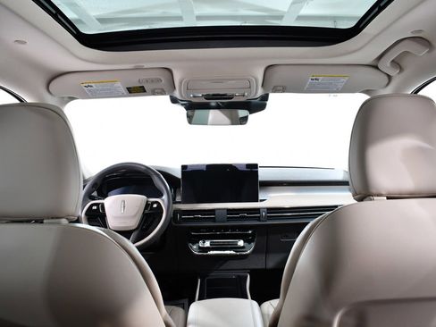 Used 2023 Lincoln Corsair AWD w/ Equipment Group 101A image 17