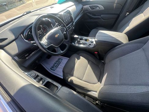 Used 2023 Chevrolet Traverse LT AWD/4WD image 2