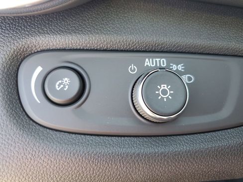 New 2026 Chevrolet Trax LT image 22