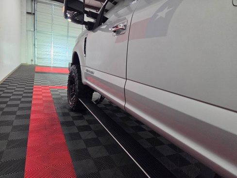 Used 2017 Ford F250 Platinum w/ Platinum Ultimate Package image 29