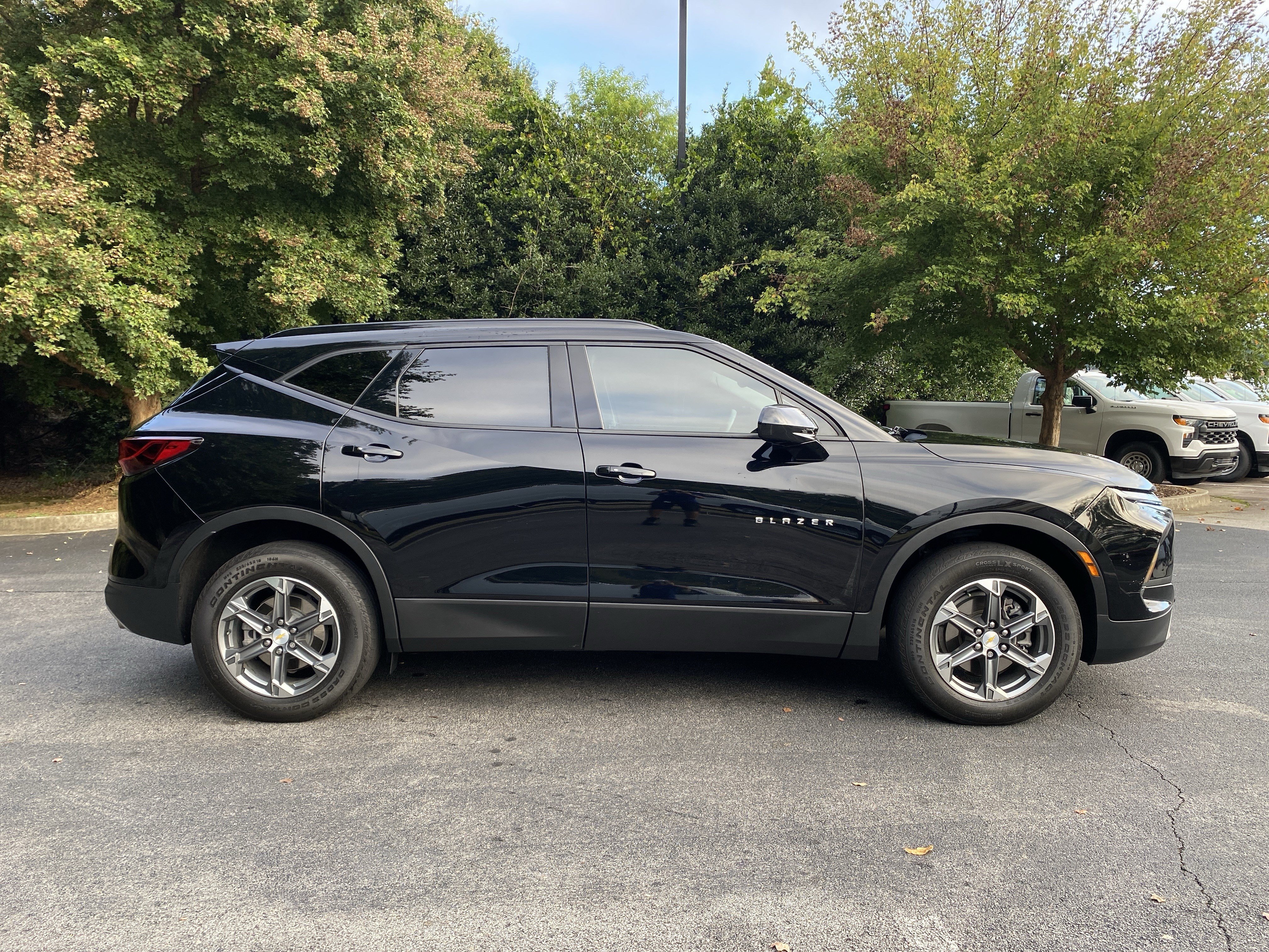 Used 2023 Chevrolet Blazer LT w/ Convenience Package AWD/4WD image 6