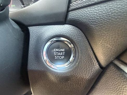 Used 2025 Toyota RAV4 XLE FWD image 23
