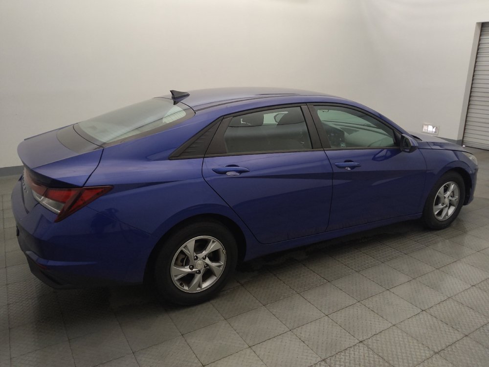 Used 2021 Hyundai Elantra SE FWD image 10