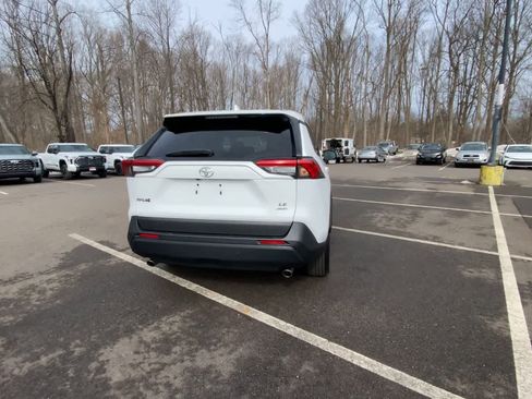 Used 2024 Toyota RAV4 LE image 10