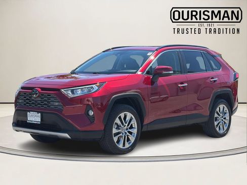 Used 2019 Toyota RAV4 Limited AWD/4WD image 2