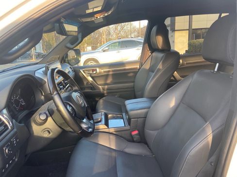Used 2023 Lexus GX 460 Premium w/ Premium Plus Package image 2