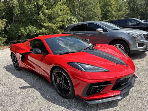 Used 2021 Chevrolet Corvette Stingray Premium Cpe w/ Z51 Performance Package RWD image 4