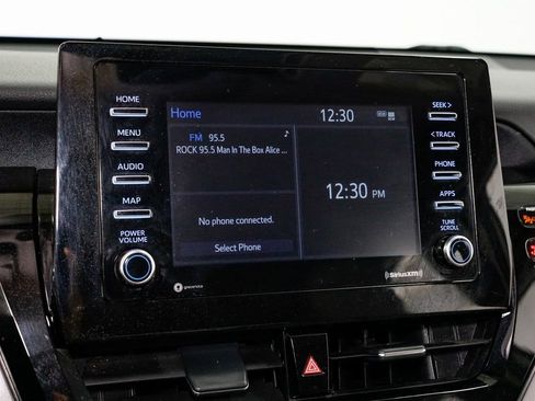 Used 2021 Toyota Camry SE image 14