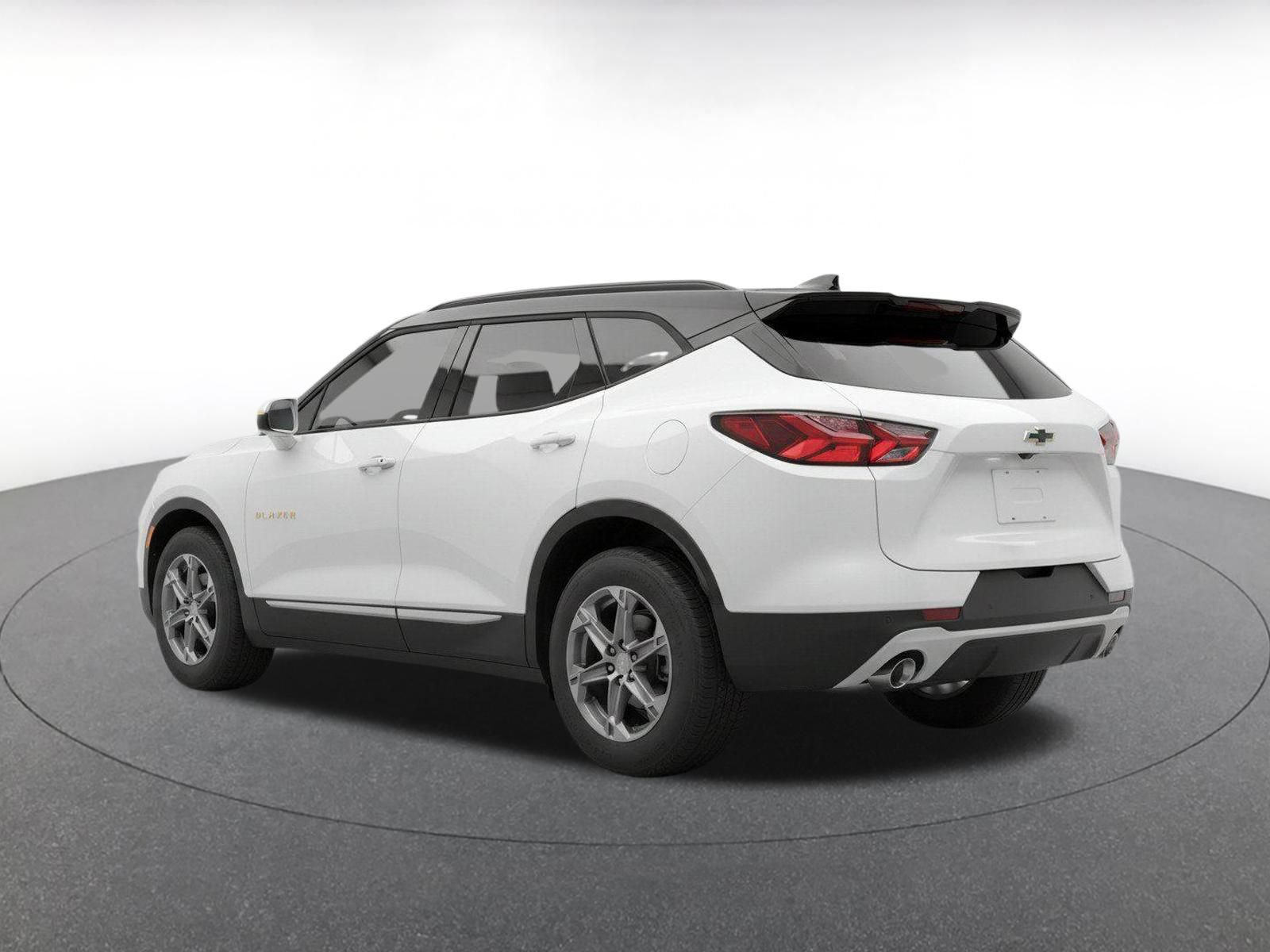 Used 2026 Chevrolet Blazer LT FWD image 6
