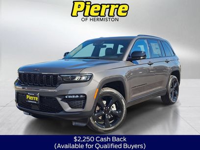 New 2025 Jeep Grand Cherokee Limited w/ Black Appearance Package