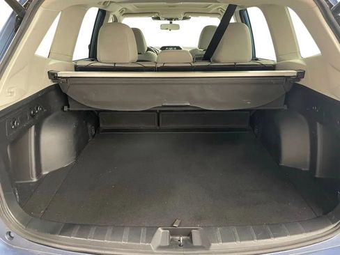 Used 2023 Subaru Forester Premium AWD/4WD image 34