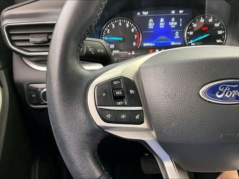 Used 2022 Ford Explorer XLT w/ Equipment Group 202A AWD/4WD image 22