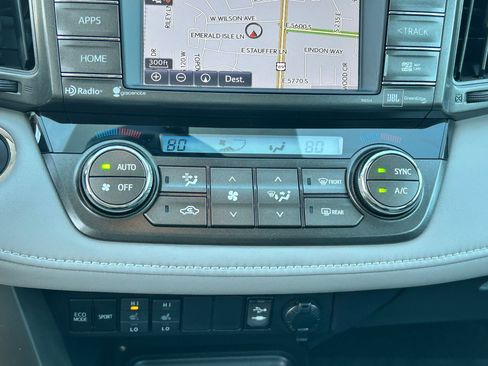 Used 2014 Toyota RAV4 Limited image 22