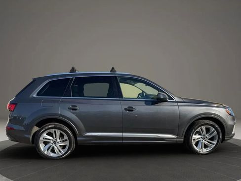 Used 2021 Audi Q7 3.0T Premium Plus w/ Premium Plus Package AWD/4WD image 4