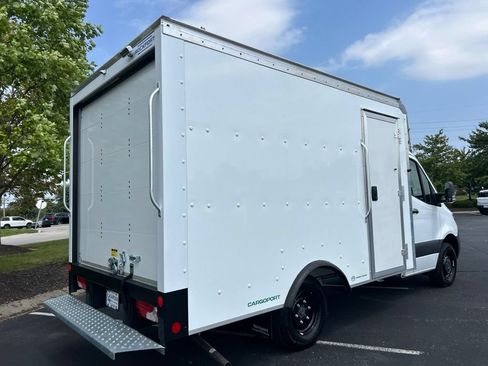 Used 2024 Mercedes-Benz Sprinter 3500 image 6
