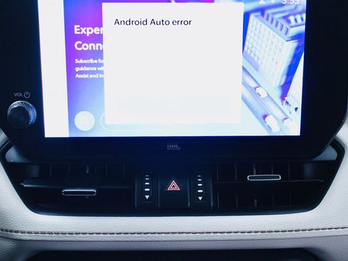 Used 2024 Toyota RAV4 Limited image 16