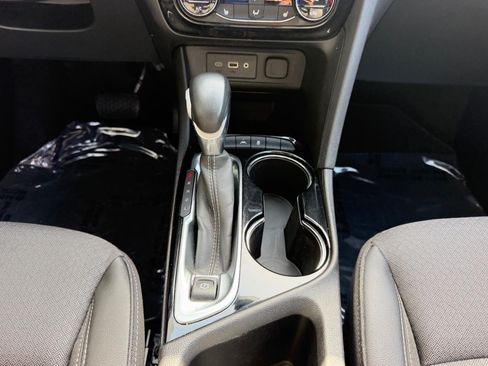 Used 2023 Buick Encore GX Select w/ Sport Touring Package FWD image 17