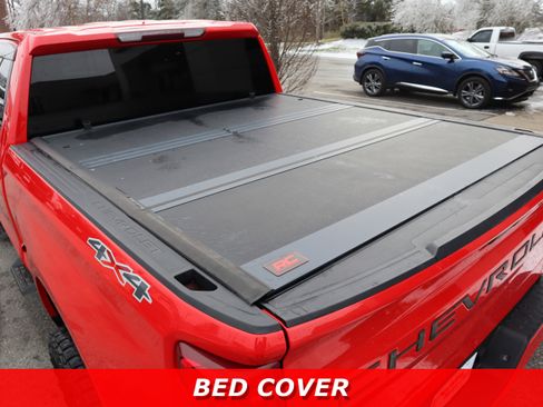 Used 2020 Chevrolet Silverado 1500 Custom w/ Custom Value Package image 9