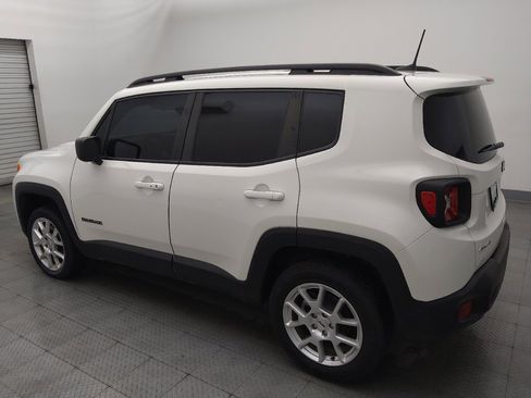 Used 2022 Jeep Renegade Latitude AWD/4WD image 3